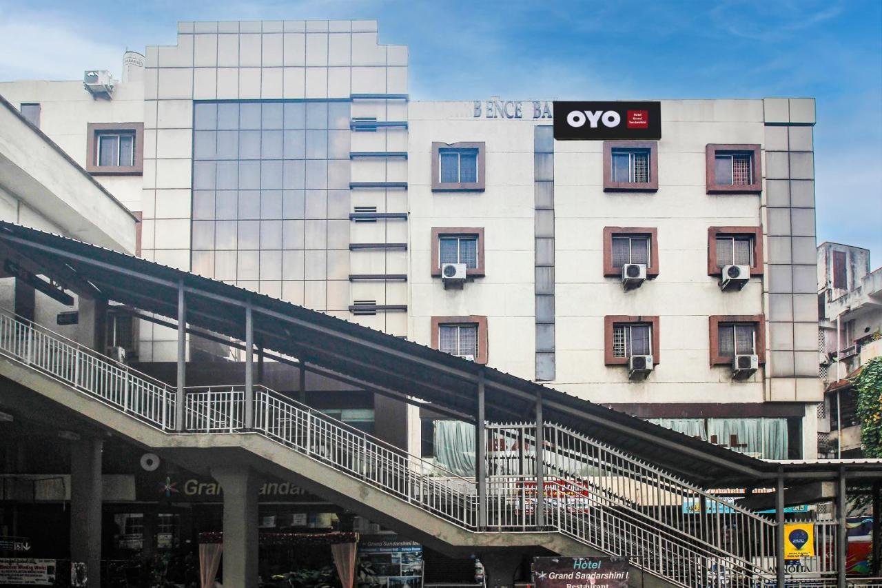 Flagship Grand Sandarshini Inn Near Mgbs Bus Station Hyderabad Exterior photo